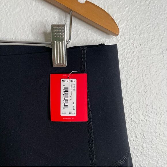 Spanx Cropped Icon Leggings Black Size 1X - Picture 3 of 5